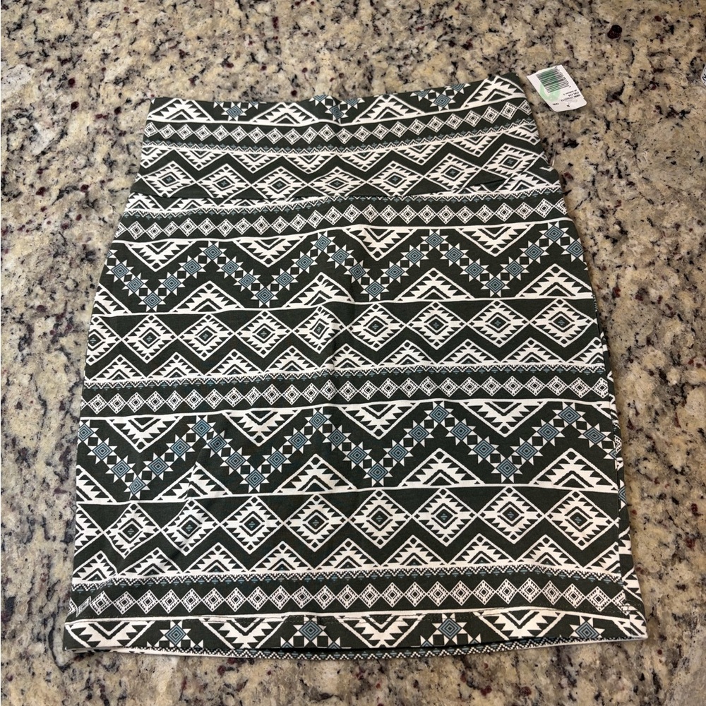 Charlotte Russe Geometric Mini Skirt